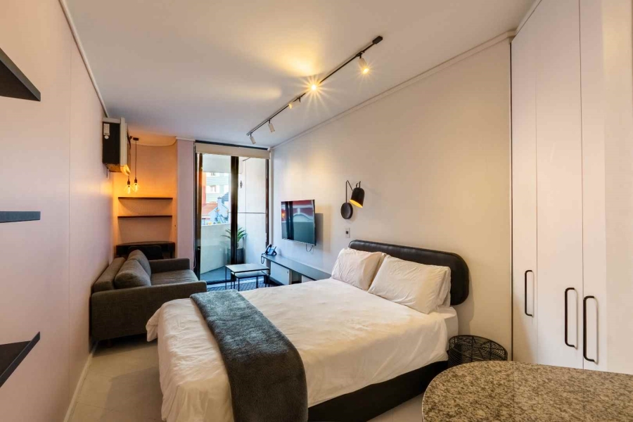 1 Bedroom Property for Sale in Sea Point Western Cape